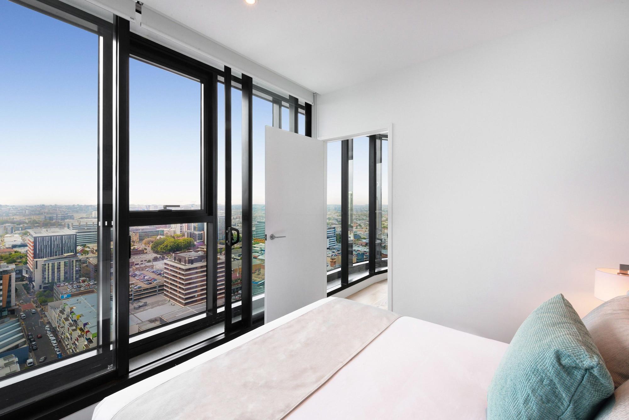 Fv By Peppers Aparthotel Brisbane Eksteriør bilde Apartment bedroom