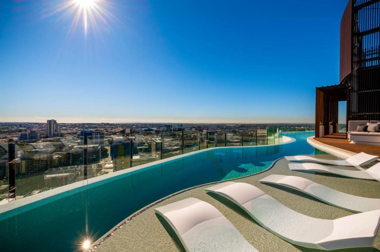Fv By Peppers Aparthotel Brisbane Eksteriør bilde Skyline pool