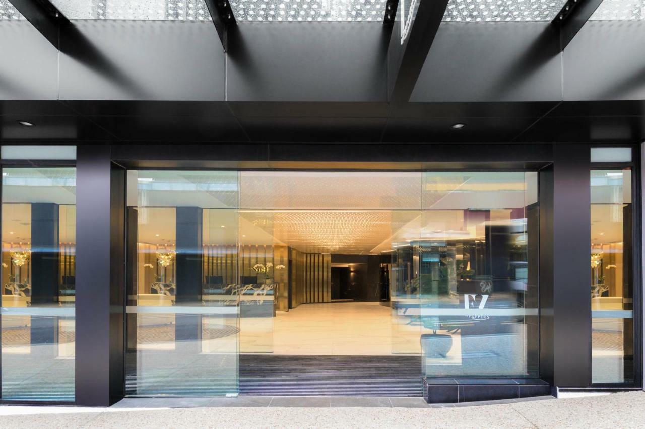 Fv By Peppers Aparthotel Brisbane Eksteriør bilde Entrance to the hotel